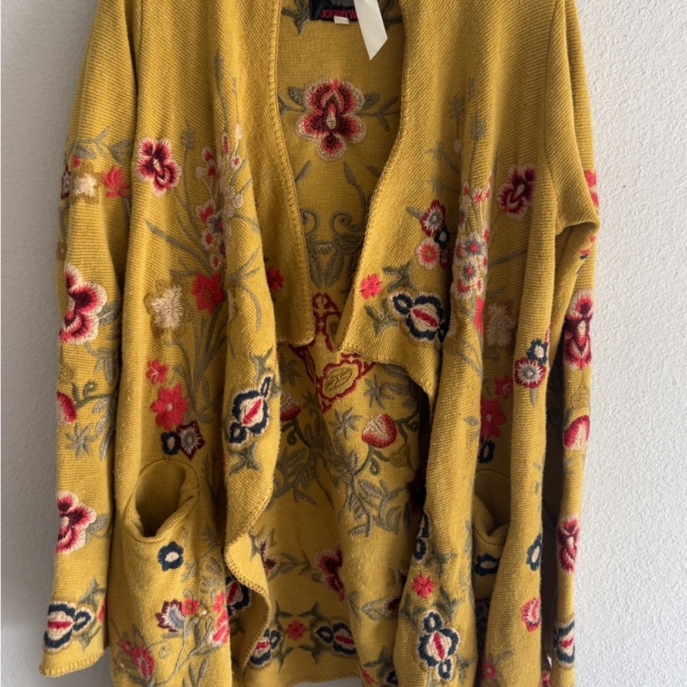Floral Embroidered Women's Sweater - Mustard